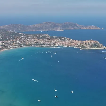 Appartement Magnifique T4 Climatise, Dans A Calvi (Corsica)