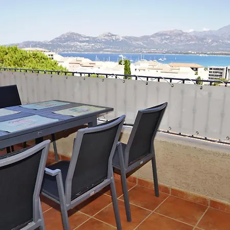 Appartement Magnifique T4 Climatise, Dans A Calvi (Corsica)